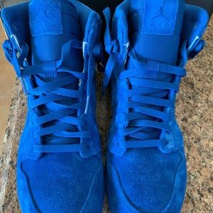 Jordan 1 Retro Blue Suede